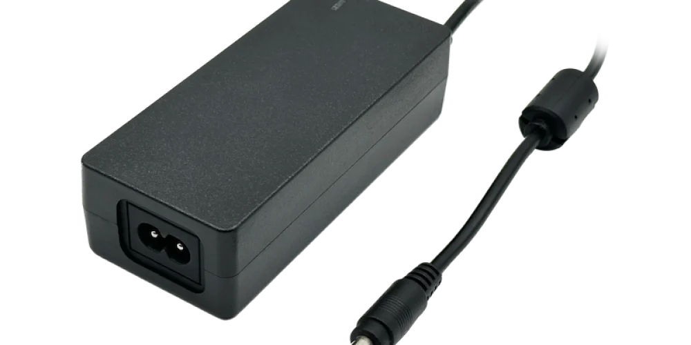 YHY- AC/DC power adapter by YHYadapter